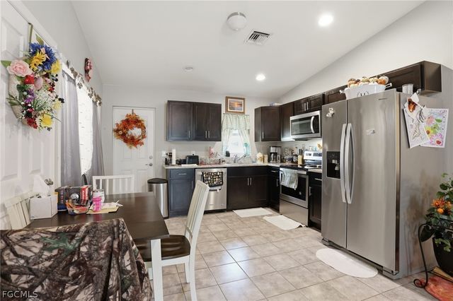 6031 N Moss CIR, Labelle, FL 33935