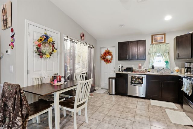 6031 N Moss CIR, Labelle, FL 33935