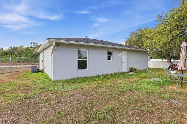 6031 N Moss CIR, Labelle, FL 33935