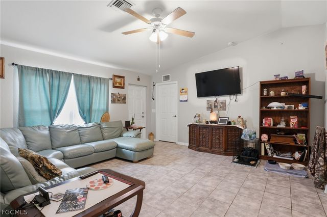 6031 N Moss CIR, Labelle, FL 33935