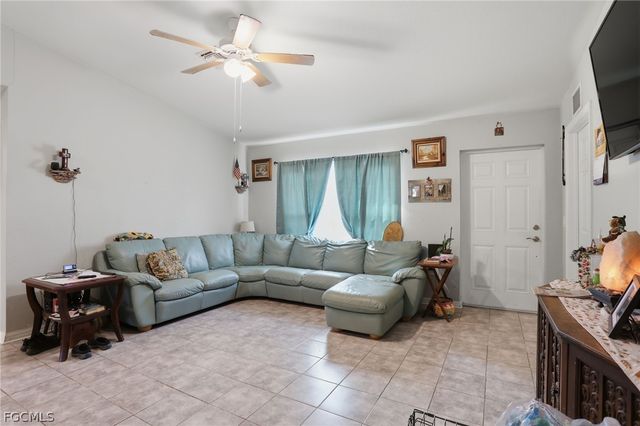 6031 N Moss CIR, Labelle, FL 33935