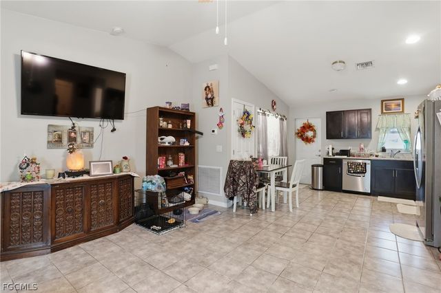 6031 N Moss CIR, Labelle, FL 33935