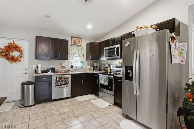 6031 N Moss CIR, Labelle, FL 33935