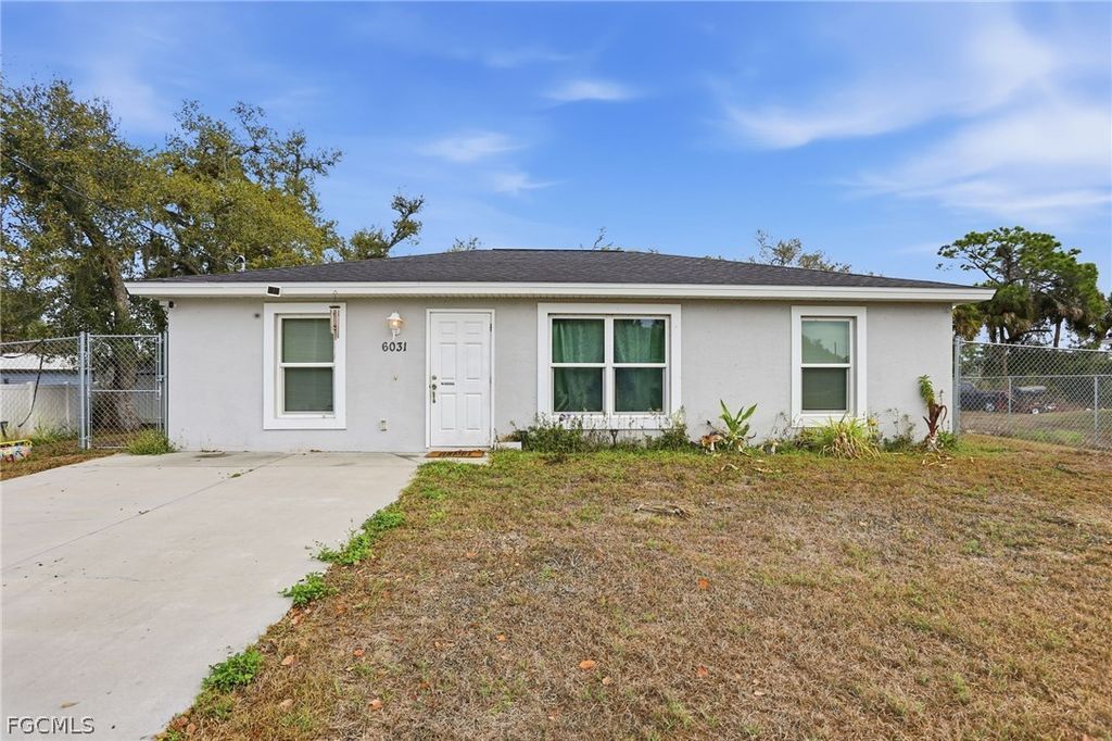 6031 N Moss CIR, Labelle, FL 33935