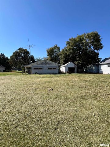 230 S MAIN Street, Roseville, IL 61473