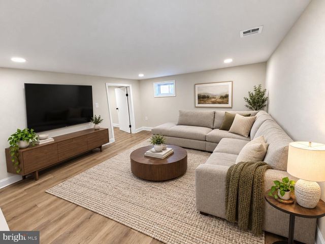 1341 CORRY AVE, Bensalem, PA 19020