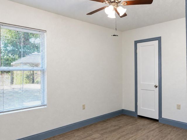 2402 Raymond Street, Pasadena, TX 77506