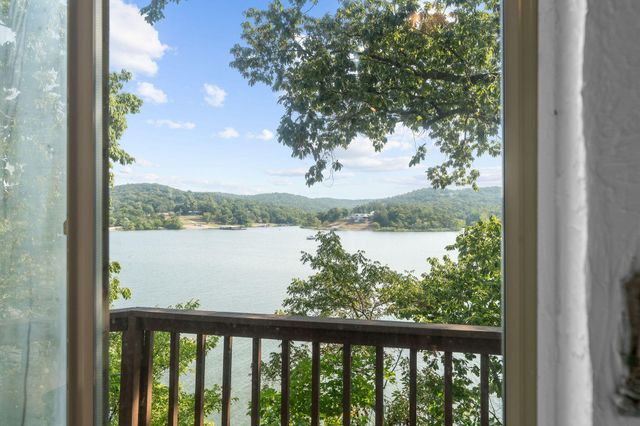 262 Grand Slam Avenue, Cape Fair, MO 65624