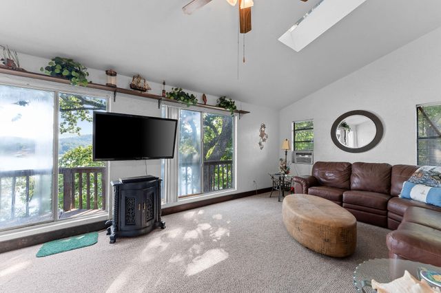 262 Grand Slam Avenue, Cape Fair, MO 65624