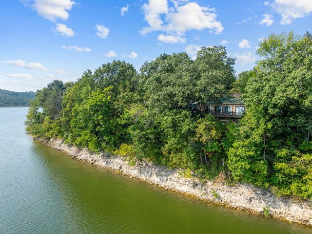 262 Grand Slam Avenue, Cape Fair, MO 65624