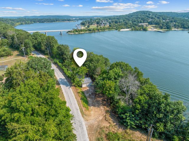 262 Grand Slam Avenue, Cape Fair, MO 65624