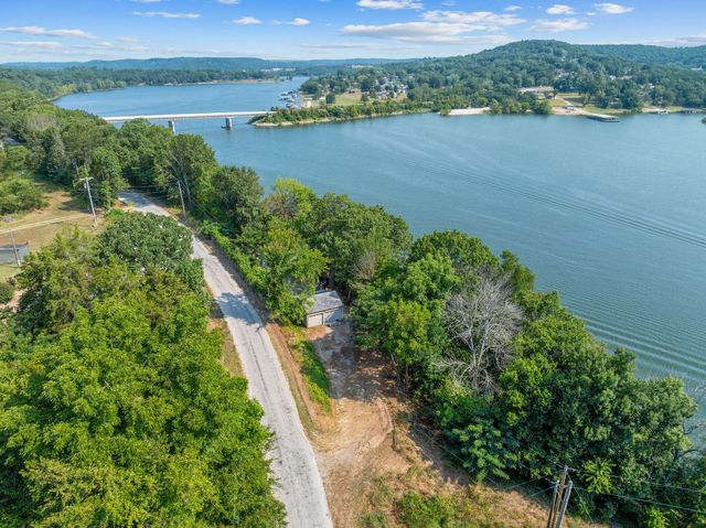 262 Grand Slam Avenue, Cape Fair, MO 65624