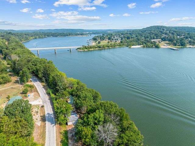 262 Grand Slam Avenue, Cape Fair, MO 65624