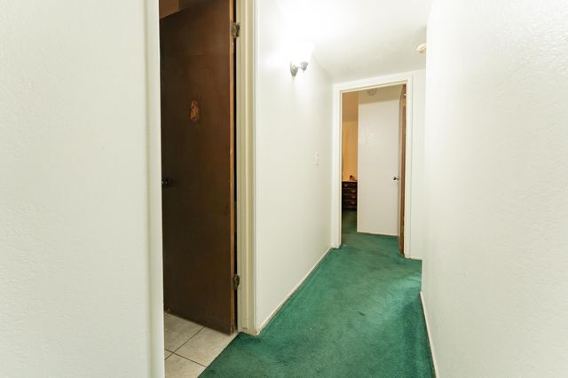 2035 E Kern Avenue, Tulare, CA 93274