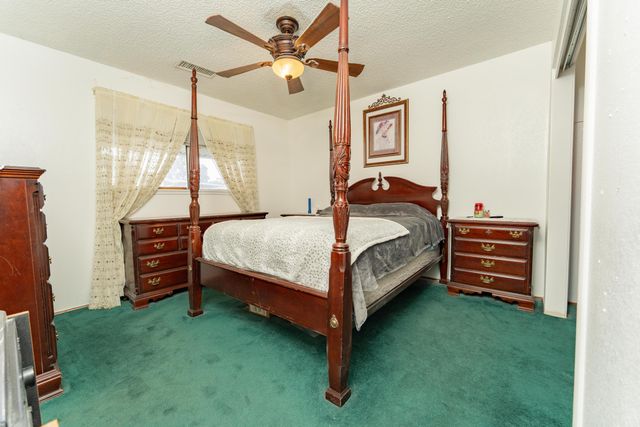 2035 E Kern Avenue, Tulare, CA 93274