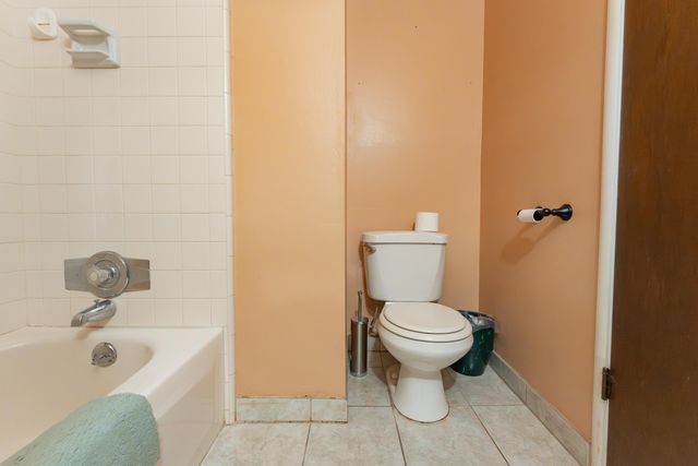 2035 E Kern Avenue, Tulare, CA 93274