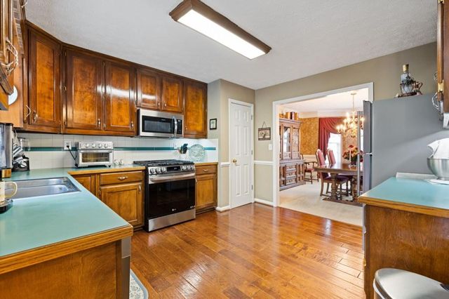 1625 Rushing River Way, Suwanee, GA 30024