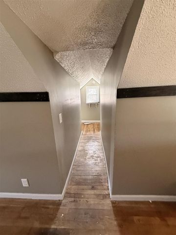 7 S Elm Street, Hesperia, MI 49421