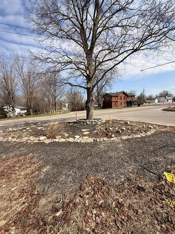 7 S Elm Street, Hesperia, MI 49421