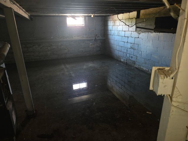 7 S Elm Street, Hesperia, MI 49421