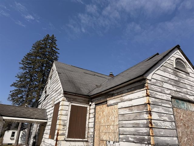 7 S Elm Street, Hesperia, MI 49421