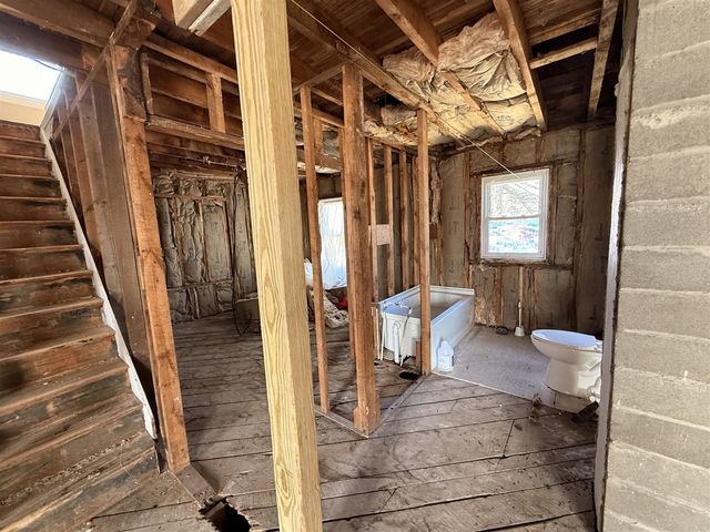 7 S Elm Street, Hesperia, MI 49421