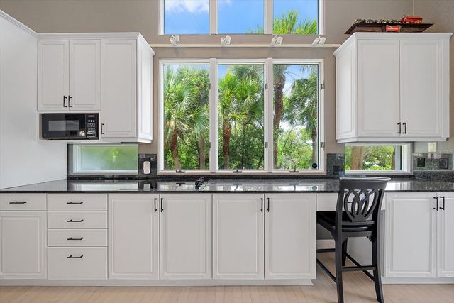 617 WESTON POINTE COURT, Longboat Key, FL 34228