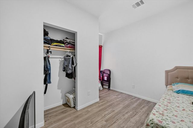 1938 El Paso Street, Grand Prairie, TX 75051