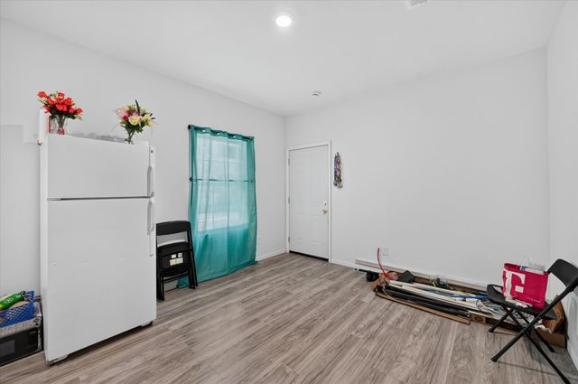 1938 El Paso Street, Grand Prairie, TX 75051