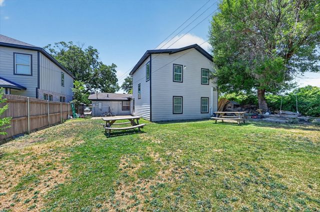 1938 El Paso Street, Grand Prairie, TX 75051