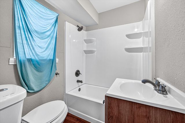 1938 El Paso Street, Grand Prairie, TX 75051