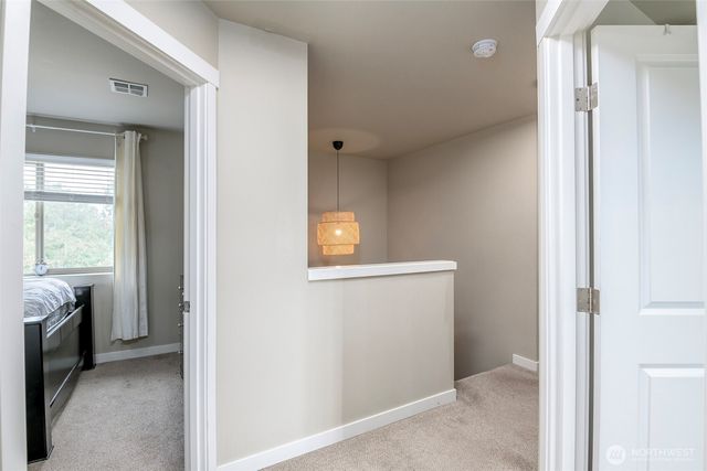 1941 Hardway Lane, Bremerton, WA 98312