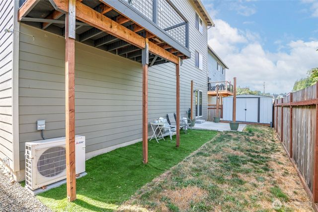 1941 Hardway Lane, Bremerton, WA 98312