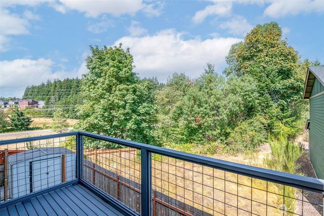 1941 Hardway Lane, Bremerton, WA 98312