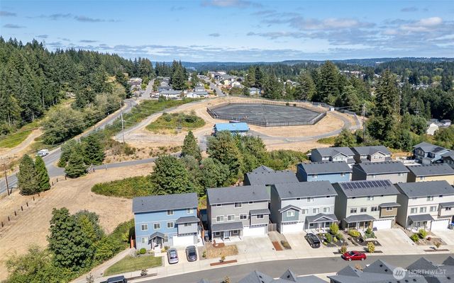 1941 Hardway Lane, Bremerton, WA 98312