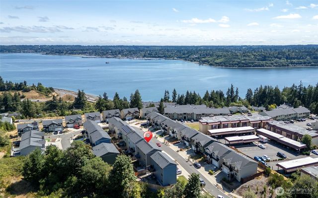 1941 Hardway Lane, Bremerton, WA 98312