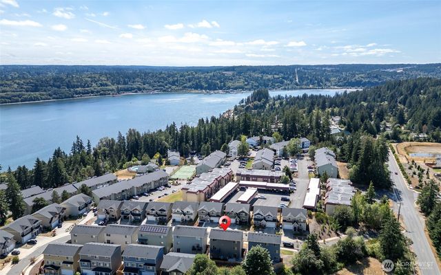1941 Hardway Lane, Bremerton, WA 98312