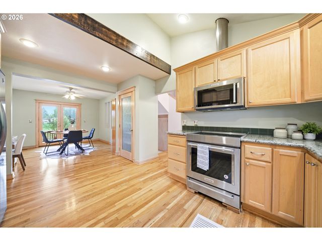 8702 Ne 42ND Ct, Vancouver, WA 98665