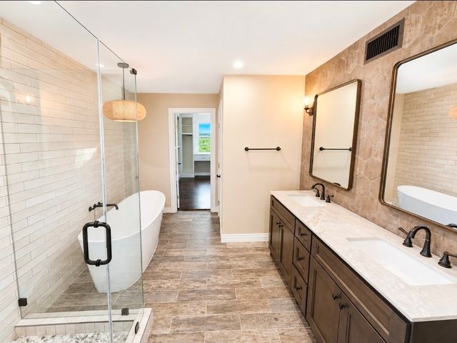 1 River Hills Drive, Denison, TX 75020