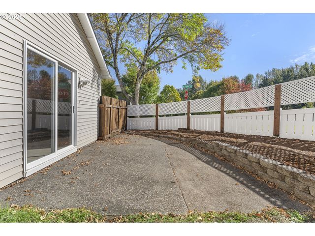 20398 Ne MACKENZIE Ln, Fairview, OR 97024