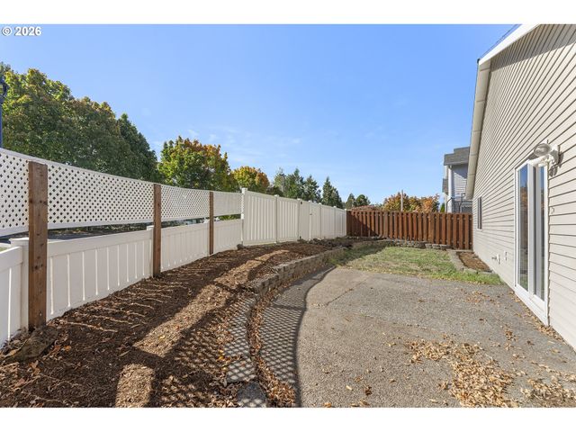 20398 Ne MACKENZIE Ln, Fairview, OR 97024