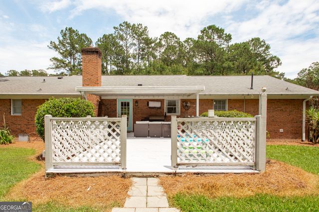 1249 Riverdale Drive, Waycross, GA 31503