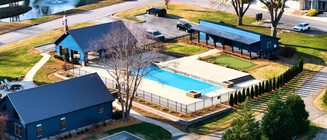 102 Cannonball Ct, Winchester, TN 37398