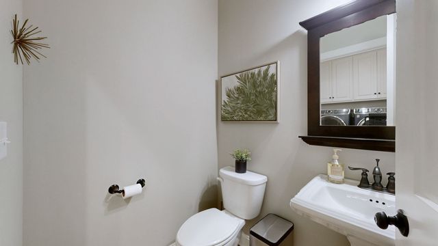 102 Cannonball Ct, Winchester, TN 37398