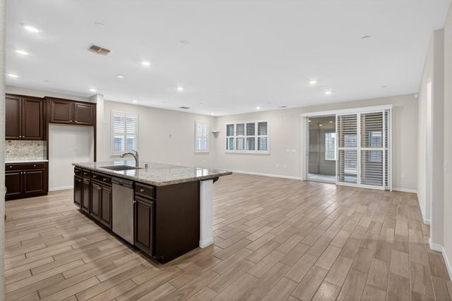 9223 Sweet Acacia Way, Sacramento, CA 95829