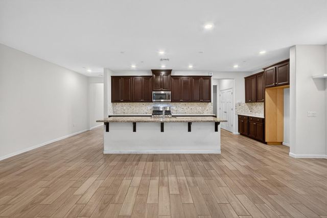 9223 Sweet Acacia Way, Sacramento, CA 95829