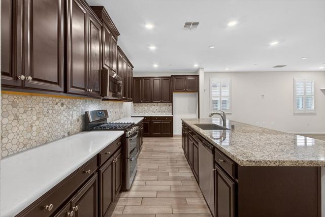 9223 Sweet Acacia Way, Sacramento, CA 95829