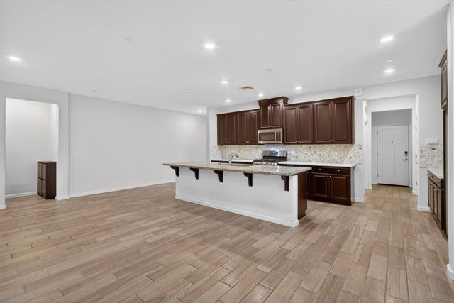 9223 Sweet Acacia Way, Sacramento, CA 95829