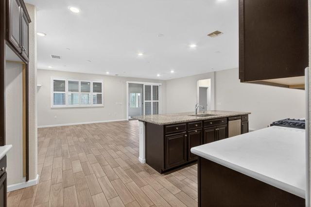 9223 Sweet Acacia Way, Sacramento, CA 95829