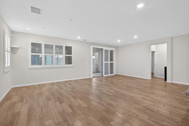 9223 Sweet Acacia Way, Sacramento, CA 95829